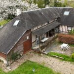 Maison normande vue par drone – Réalisation INSPIDRONE Immobilier