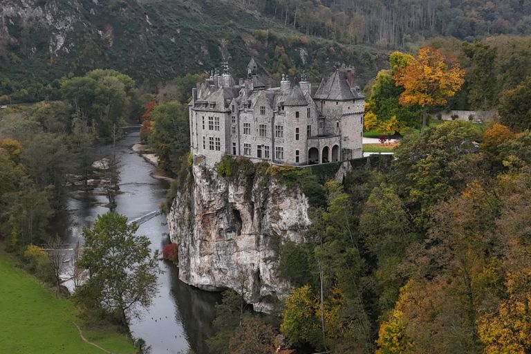 Magnifique Château de Walzin vue par drone – Réalisation INSPIDRONE Patrimoine